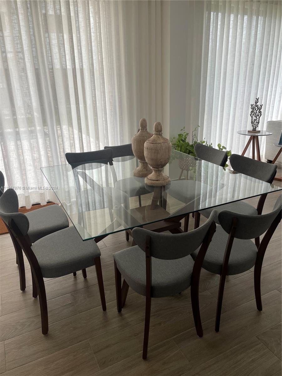 Splendid Family House